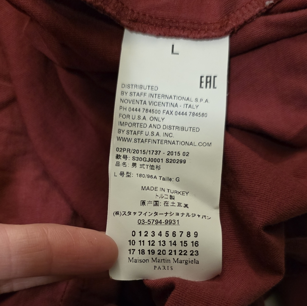 Maison Margiela Aids Awareness T Shirt V Neck Burgundy Size L - Picture 6 of 10